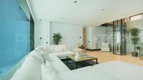 Marbella Golden Mile, villa con 5 dormitorios a la venta