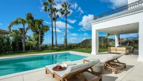 5 bedrooms villa in Los Arqueros for sale