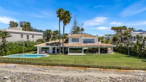 Villa for sale in Guadalmina Baja