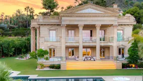 7 bedrooms Sierra Blanca villa for sale