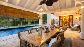 6 bedrooms El Madroñal villa for sale
