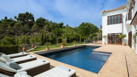 6 bedrooms El Madroñal villa for sale