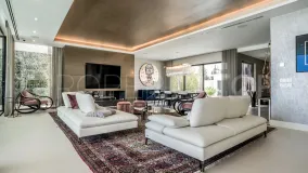 For sale villa with 5 bedrooms in Las Lomas del Marbella Club