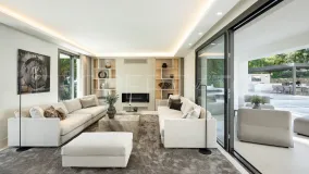 Villa de 5 dormitorios en venta en Las Brisas