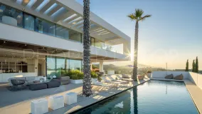 Villa a la venta en La Quinta de 6 dormitorios