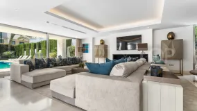 Villa in Rio Verde Playa for sale