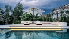 Villa with 5 bedrooms for sale in Nueva Andalucia