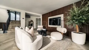Comprar villa en Nueva Andalucia de 5 dormitorios