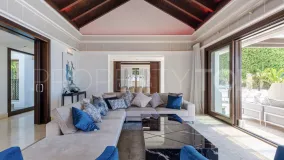 Se vende villa en Los Flamingos con 5 dormitorios