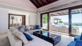 Se vende villa en Los Flamingos con 5 dormitorios