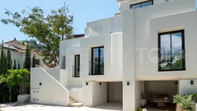 For sale Nueva Andalucia villa with 5 bedrooms