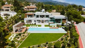 Comprar villa con 7 dormitorios en Sierra Blanca