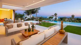Comprar villa con 7 dormitorios en Sierra Blanca