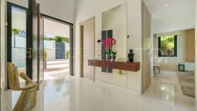 Se vende villa en Los Naranjos con 5 dormitorios