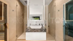 Comprar villa en Benahavis de 6 dormitorios