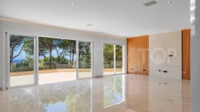Villa for sale in El Madroñal