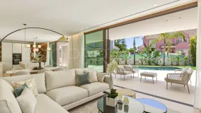 Buy villa in Marbella - Puerto Banus with 5 bedrooms