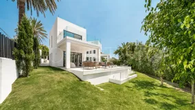 Villa for sale in Marbesa with 5 bedrooms