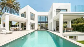 Villa for sale in Marbesa with 5 bedrooms