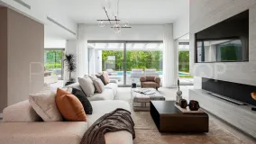 For sale 5 bedrooms villa in El Paraiso