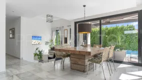 Villa in Nueva Andalucia for sale