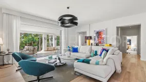 Buy Marbella Golden Mile villa with 5 bedrooms
