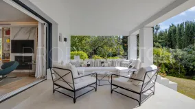 Buy Marbella Golden Mile villa with 5 bedrooms