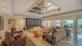 For sale villa with 4 bedrooms in Nagüeles