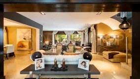 For sale villa in Los Monteros