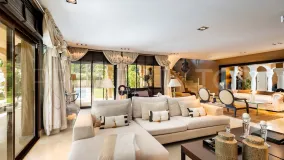 For sale villa in Los Monteros