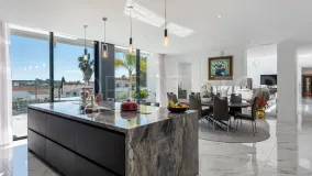 For sale villa in Paraiso Alto