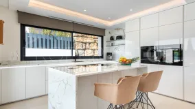 Se vende villa en Casares