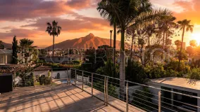 Se vende villa en Nueva Andalucia