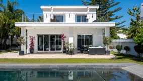 Se vende villa en Nueva Andalucia
