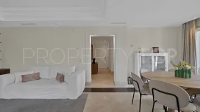 Villa de 7 dormitorios a la venta en Marbella - Puerto Banus