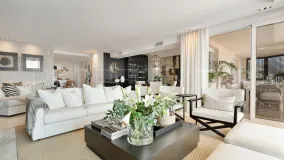 For sale 3 bedrooms apartment in Nueva Andalucia