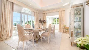 Buy villa in La Zagaleta with 5 bedrooms