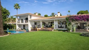 Comprar villa con 5 dormitorios en Paraiso Alto