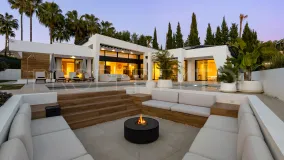 Villa a la venta en Nueva Andalucia