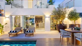 Nueva Andalucia town house for sale