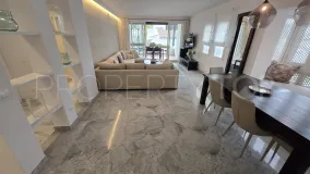Atico duplex a la venta con 4 dormitorios en Marina Puente Romano