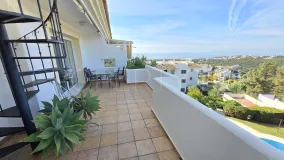 Ático en venta en Sitio de Calahonda de 2 dormitorios