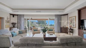 Villa en venta con 7 dormitorios en Nueva Andalucia