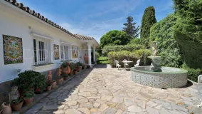 For sale villa in El Paraiso