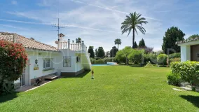 For sale villa in El Paraiso