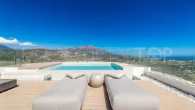 Ático en venta en Benahavis