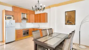 Se vende apartamento planta baja en Nueva Andalucia con 3 dormitorios