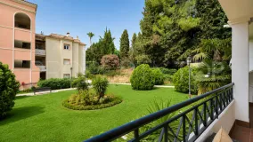 Se vende apartamento planta baja en Nueva Andalucia con 3 dormitorios