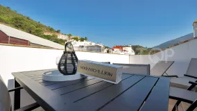 Ático en venta de 2 dormitorios en Benahavis