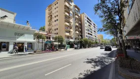 For sale apartment with 4 bedrooms in Marbella City